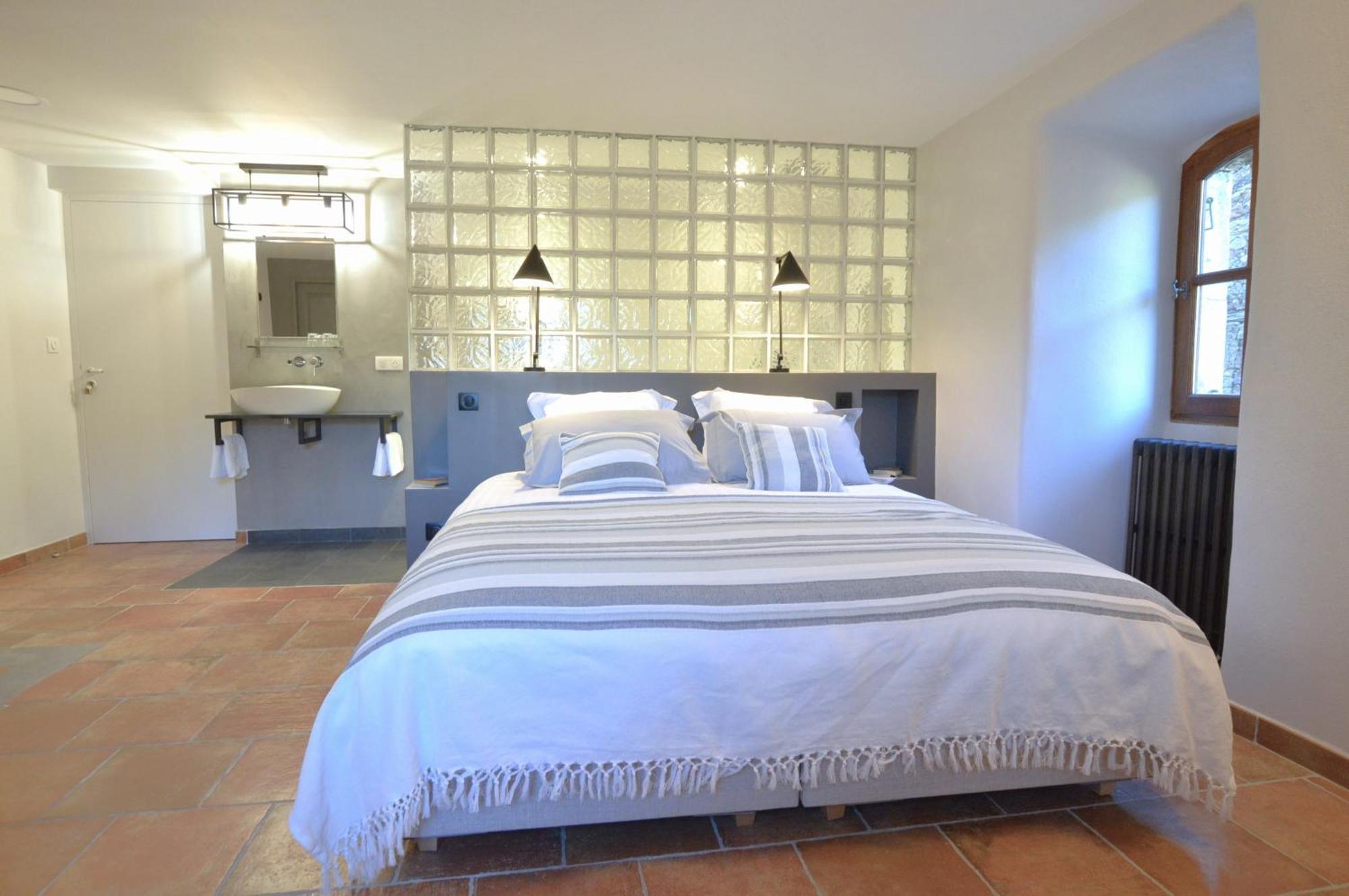 Mas Des Druilles Bed & Breakfast Generargues Ngoại thất bức ảnh